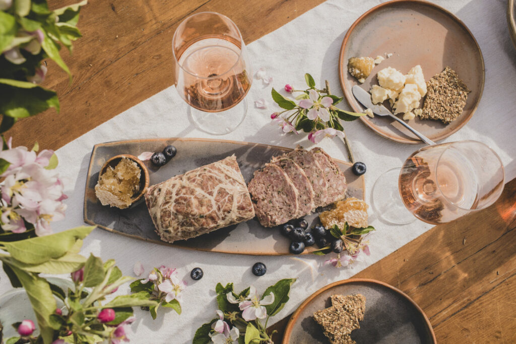 terrine, cheese, rosé picnic table